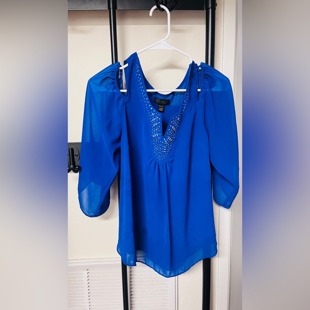 Thalia Sodi women’s off the shoulder top